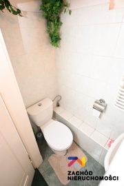 Całe piętro w kamienicy w centrum miasta